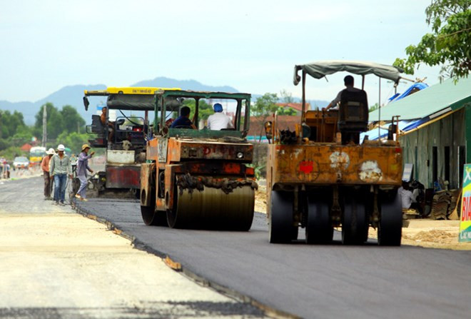 Chi trả tiền đền bù cho các hộ dân bị nứt nhà khi thi công Quốc lộ 1 ảnh 1