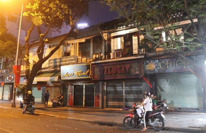 TP Hồ Chí Minh tạm dừng thêm nhiều hoạt động, dịch vụ không thiết yếu ảnh 1