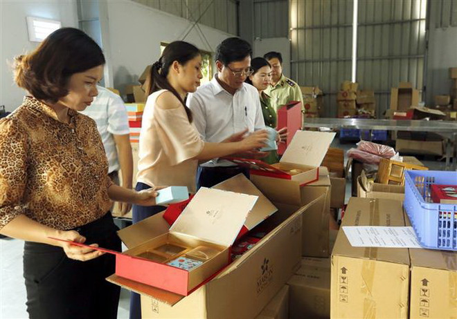 HĐND thành phố Hà Nội tổ chức phiên giải trình về an toàn thực phẩm ảnh 1