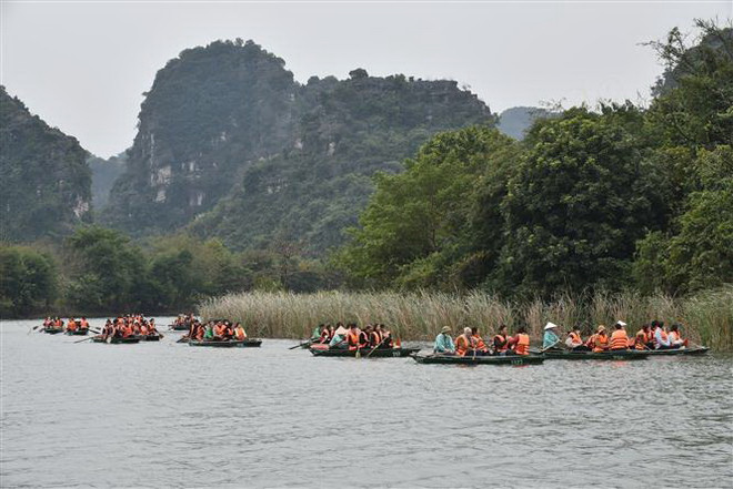 Gần 400.000 lượt khách du lịch đến Ninh Bình dịp Tết Quý Mão ảnh 1