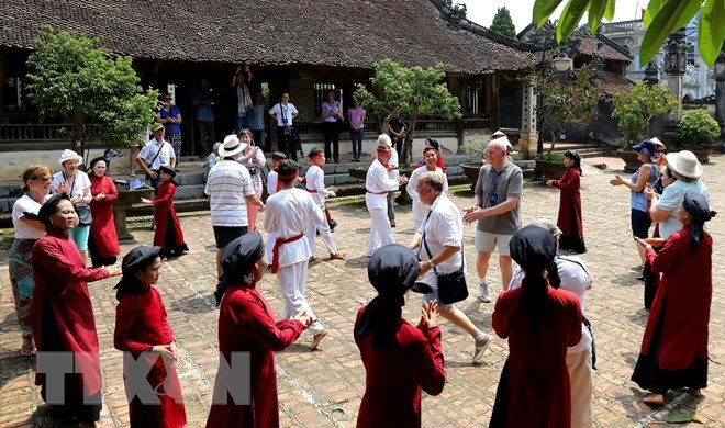 Bao nhiêu phần trăm khách quốc tế ‘rất không hài lòng’ khi đến VN? ảnh 1