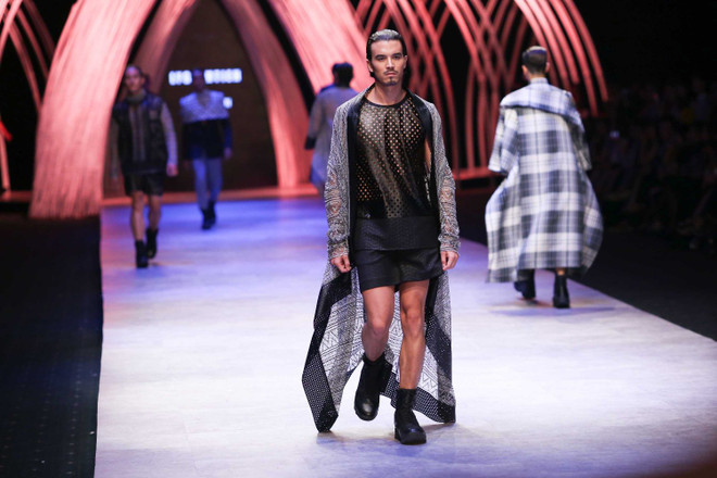 Những thông điệp đọng lại từ Tuần lễ Thời trang quốc tế Việt Nam 2015 ảnh 3