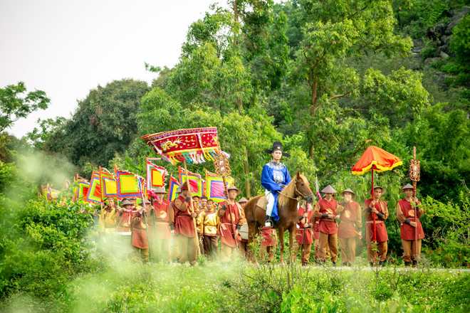 "Chàng vinh quy”: Xem MV… không giống ai của đạo diễn Khải Hưng ảnh 2