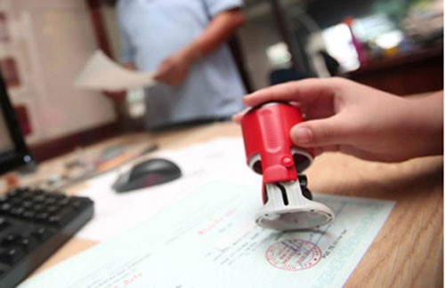 Cảnh giác với thủ đoạn dùng con dấu, tài liệu giả để lừa doanh nghiệp ảnh 1
