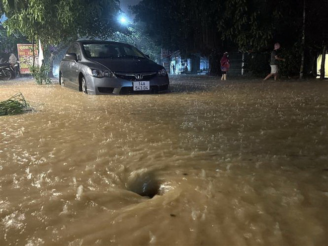 Nhanh chóng khắc phục hậu quả thiên tai do hoàn lưu bão số 3 gây ra ảnh 1