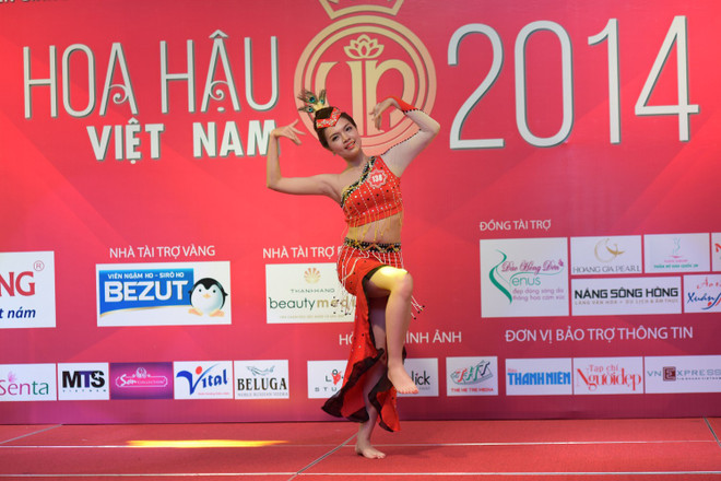 Hoa hậu Việt Nam 2014: Sôi động vòng sơ tuyển Người đẹp Tài năng ảnh 1