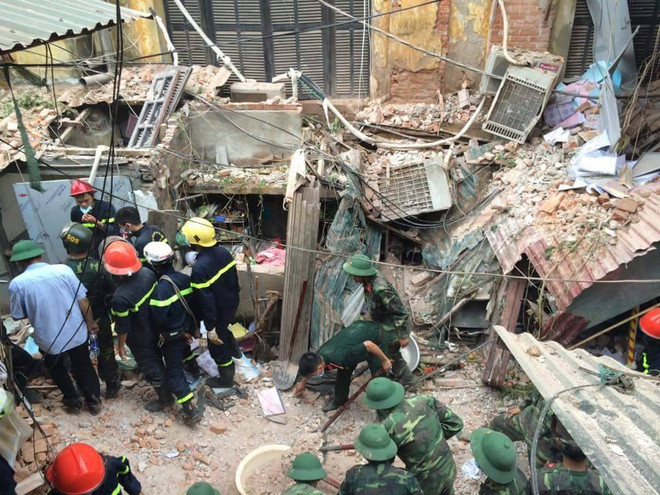 Quận Hoàn Kiếm báo cáo về vụ nhà cổ sập, một người tử vong ảnh 2