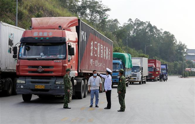 Kiến nghị thiết lập vùng đệm cho hàng hóa trao đổi với Trung Quốc ảnh 2