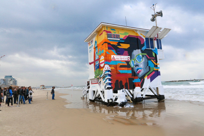 Cải tạo chòi gác cứu hộ biển thành phòng khách sạn 5 sao ảnh 3