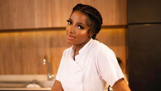 Đầu bếp người Nigeria lập kỷ lục nấu ăn liên tục trong 100 giờ ảnh 1