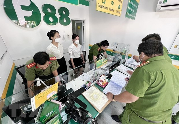 Công an tỉnh Bình Dương kiểm tra 24 điểm kinh doanh của F88 ảnh 1