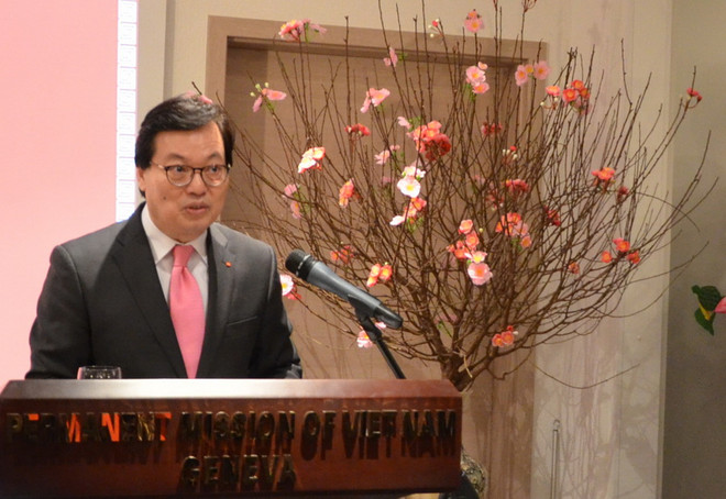 Gặp gỡ kiều bào Việt Nam nhân dịp Xuân Đinh Dậu tại Geneva ảnh 1