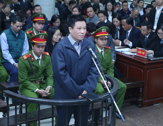 [Photo] Xét xử bị cáo Hà Văn Thắm cùng đồng phạm tại Oceanbank ảnh 4