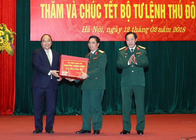 Thủ tướng kiểm tra công tác sẵn sàng chiến đấu tại Bộ Tư lệnh Thủ đô ảnh 1