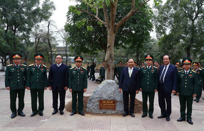 Thủ tướng kiểm tra công tác sẵn sàng chiến đấu tại Bộ Tư lệnh Thủ đô ảnh 2