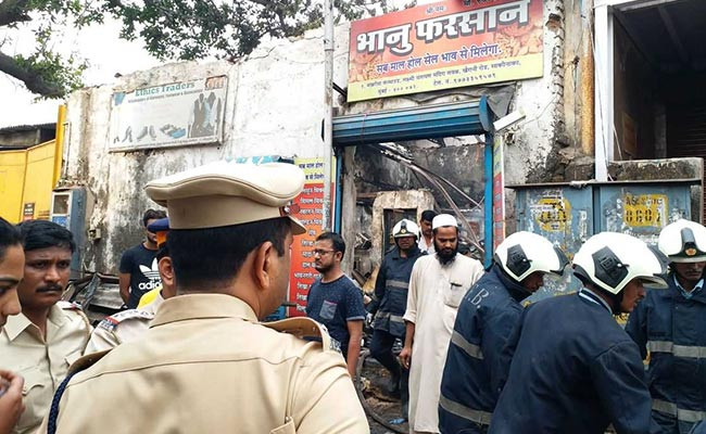 Hỏa hoạn tại một cửa hiệu ở Ấn Độ, ít nhất 12 người thiệt mạng ảnh 1