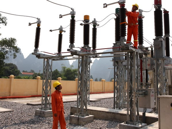 Tăng nguồn cung cấp điện cho khu vực phía Bắc Thủ đô ảnh 1