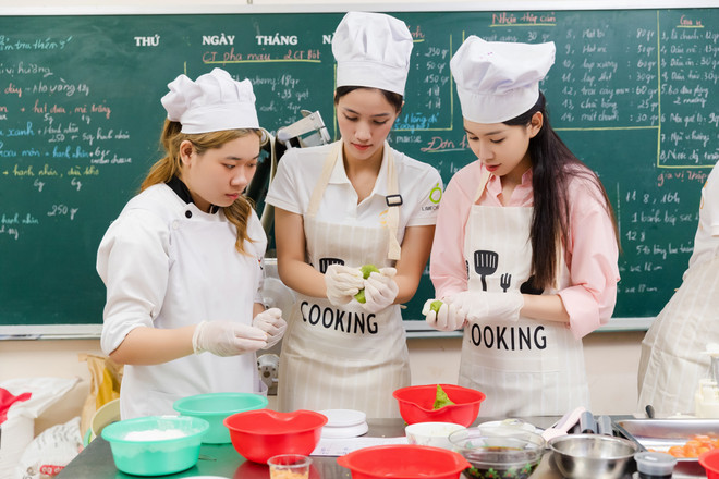  Thí sinh Miss Grand Vietnam 2023 truyền cảm hứng “Ươm mầm hy vọng” ảnh 1