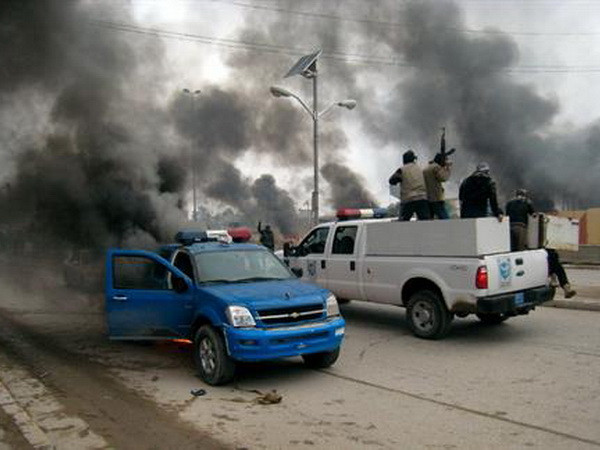 Phiến quân liên hệ với al-Qaeda chiếm nhiều khu vực ở Iraq ảnh 1