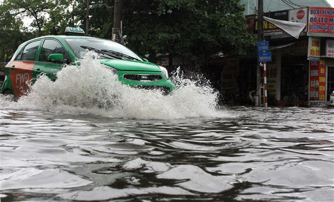 Bão số 2 và mưa lớn đã làm 2 người chết, 1 người bị thương ảnh 1