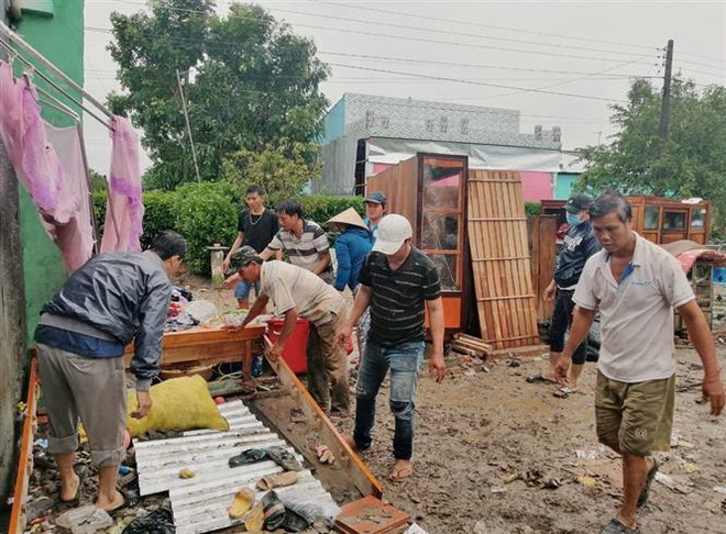 Mưa lớn kèm dông, lốc gây nhiều thiệt hại tại tỉnh Sóc Trăng ảnh 1