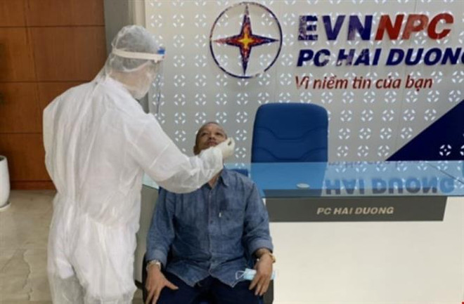 Điện lực Hải Dương ứng phó khẩn cấp khi có 2 ca mắc COVID-19 ảnh 1