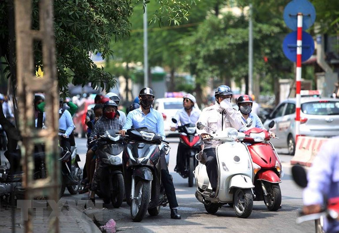 Nắng nóng gay gắt ở Bắc Bộ, Trung Bộ có khả năng kéo dài đến 5/7 ảnh 1