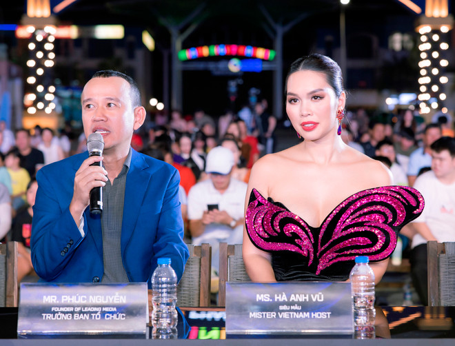 Trưởng Ban tổ chức Phúc Nguyễn và "host" Hà Anh. (Ảnh: CTV/Vietnam+) Trưởng BTC Mister Vietnam 2024 - Ông Phúc Nguyễn cùng Mister Vietnam Host - Hà Anh Vũ.JPG