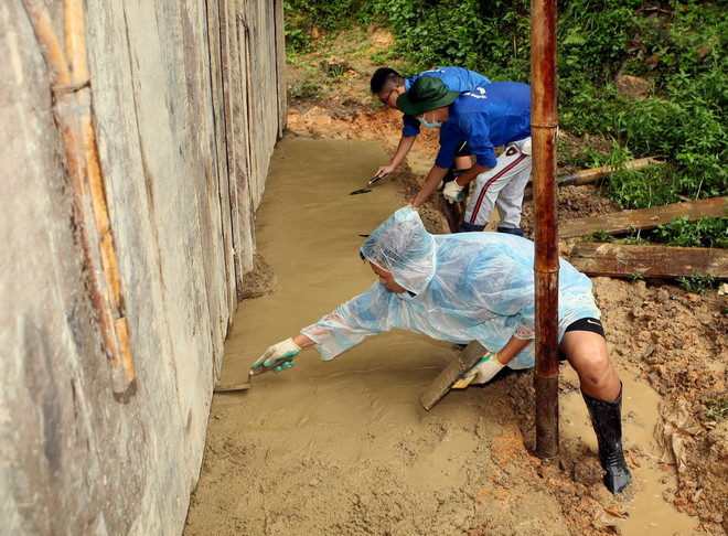 Đảm bảo an toàn hoạt động tình nguyện ở vùng có địa hình hiểm trở ảnh 1