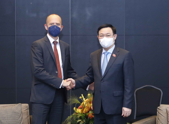 Chủ tịch Quốc hội Vương Đình Huệ tiếp lãnh đạo Tập đoàn Siemens Energy ảnh 1