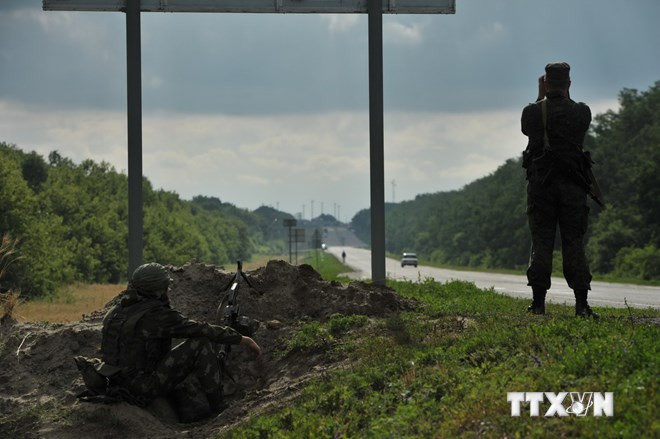 Bộ Ngoại giao Nga phản đối Ukraine pháo kích qua biên giới ảnh 1