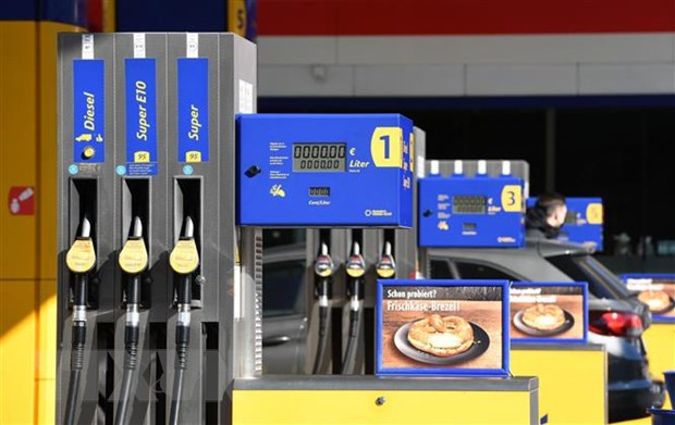 Giá dầu tại châu Á nối dài đà tăng phiên giao dịch ngày 28/7 ảnh 1