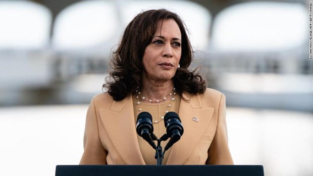 Mỹ: Phó Tổng thống Kamala Harris kêu gọi hạn chế súng ảnh 1