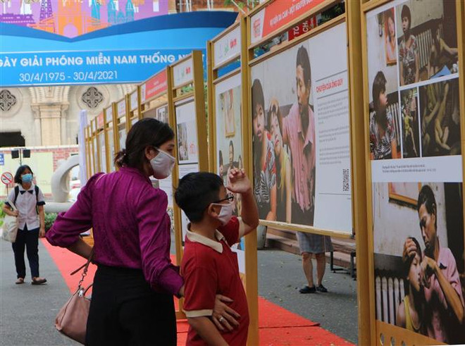 Khai mạc triển lãm 'Vụ kiện da cam-một nguyên đơn, triệu nạn nhân' ảnh 1