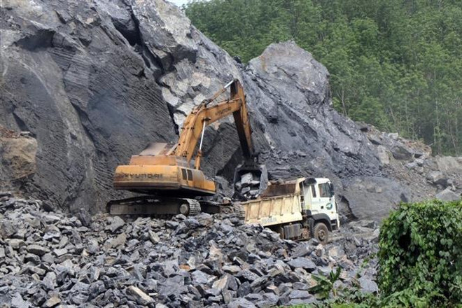 Thừa Thiên-Huế: Sớm đóng cửa mỏ khai thác đá ở huyện Nam Đông ảnh 1
