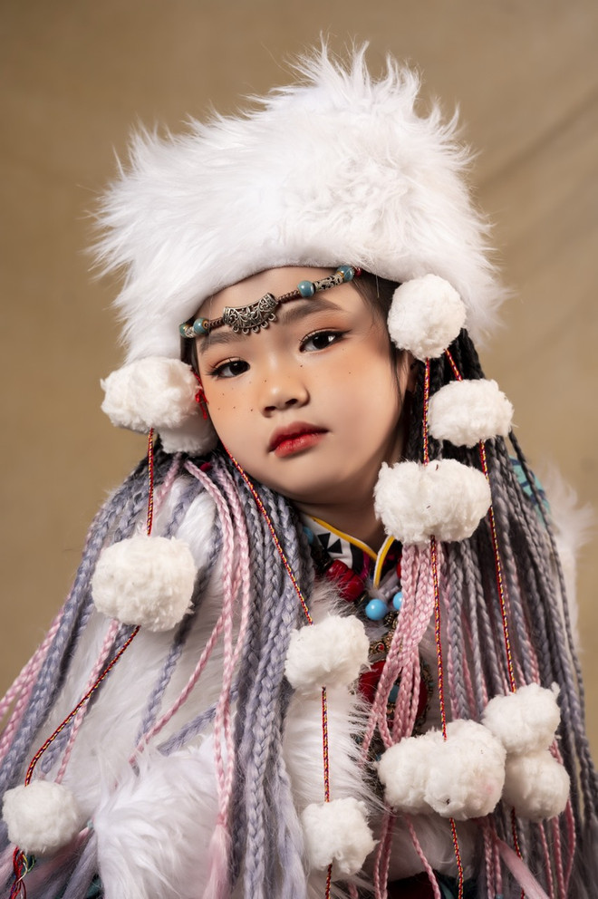 Tuần thời trang của các thương hiệu cao cấp lần đầu "cập bến" Việt Nam ảnh 1