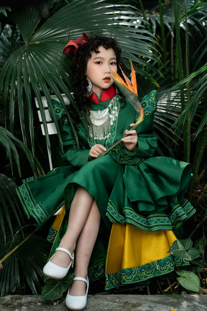 Tuần thời trang của các thương hiệu cao cấp lần đầu "cập bến" Việt Nam ảnh 4