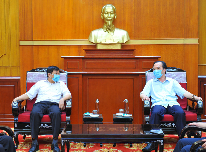 TTXVN ủng hộ 450 triệu đồng cho công tác phòng, chống dịch COVID-19 ảnh 3