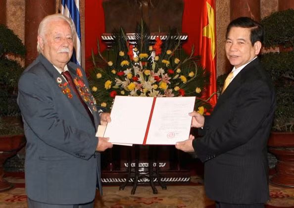 Chuyện về Anh hùng lực lượng vũ trang Kostas Sarantidis Nguyễn Văn Lập ảnh 1