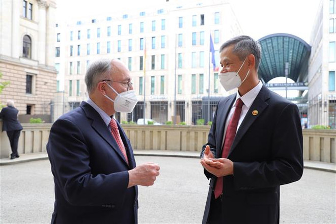 Các bang Đức tặng hàng trăm nghìn bộ xét nghiệm COVID-19 cho Việt Nam ảnh 2