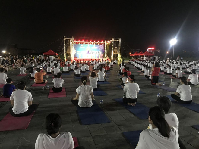 ttxvn_tap yoga 2.jpg