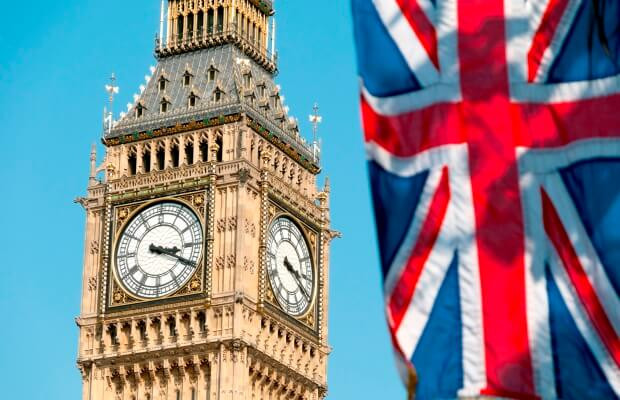 Ba yếu tố chứng minh Xứ sở Sương mù đang trên đà "trượt dốc" ảnh 1