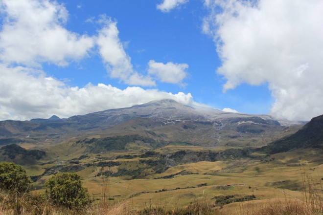 Núi lửa Nevado del Ruiz ở Colombia gia tăng hoạt động địa chấn ảnh 1