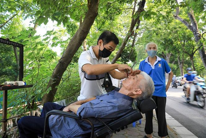 Thủ đô Hà Nội nới lỏng giãn cách: Lạc quan nhưng không chủ quan ảnh 3