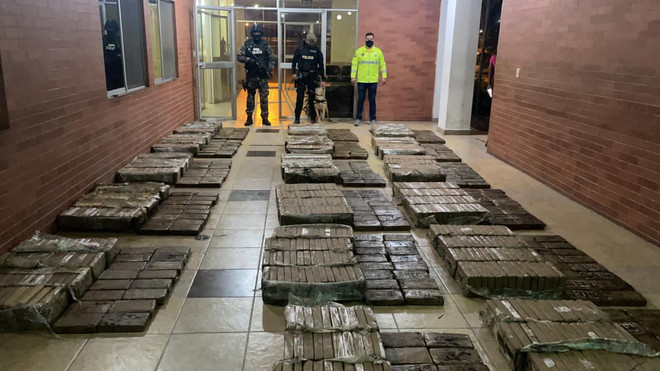 Ecuador thu giữ gần 7 tấn cocaine chuẩn bị được đưa sang Bỉ ảnh 1