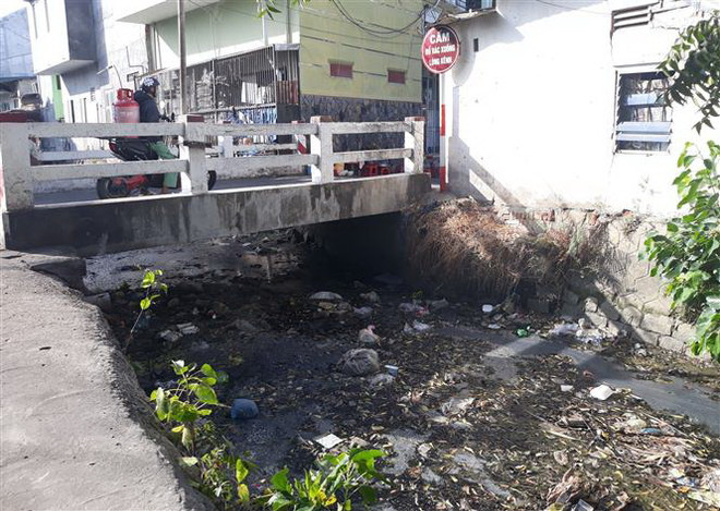 Ninh Thuận: Nhiều tuyến kênh mương ô nhiễm nặng, bốc mùi hôi thối ảnh 2