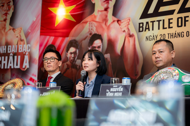 Trịnh Thế Long chạm mặt võ sỹ boxing Thái Lan trước trận tranh đai WBC ảnh 3