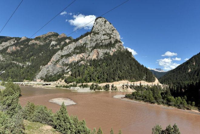 Trải nghiệm cảnh sắc hùng vĩ nơi thượng nguồn sông Mekong ảnh 7