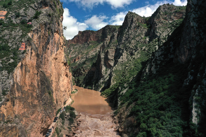 Trải nghiệm cảnh sắc hùng vĩ nơi thượng nguồn sông Mekong ảnh 4