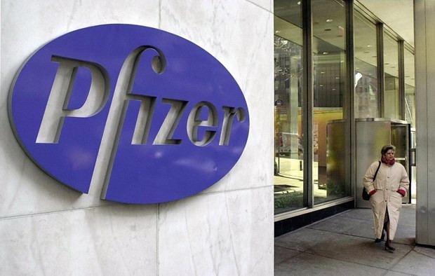 Trụ sở hãng dược Pfizer ở New York, Mỹ. (Ảnh: AFP/TTXVN) EMA phê duyệt vaccine ngừa COVID-19 của Pfizer và BioNTech ảnh 1